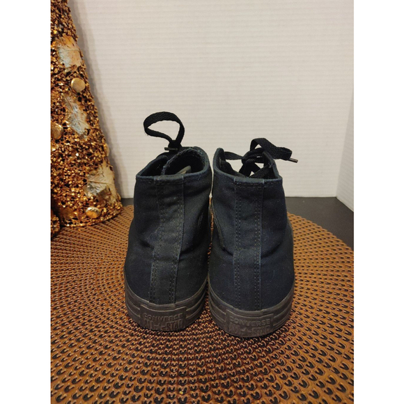 Converse Chuck Taylor High Tops Size 8 - Picture 5 of 6